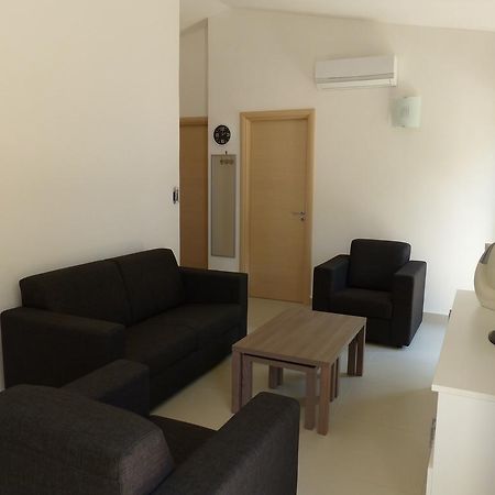 Chic Apartment In Parghelia Italy Exteriör bild